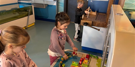 Powiększ grafikę: wycieczka-do-okm-morskie-skarby-gr-viii-muszelki-649150.jpg