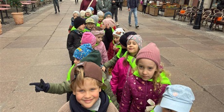 Wyjście do Ratusza - warsztaty "Mała historia zabytku" - gr. V - Marynarze.