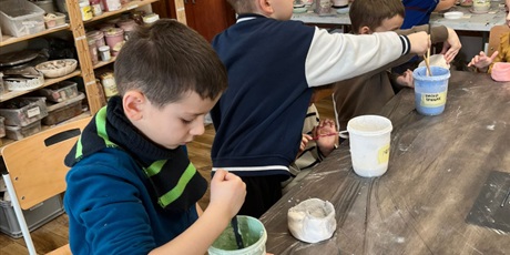 Powiększ grafikę: wyjscie-do-sztukarium-gr-vii-bursztynki-680530.jpg