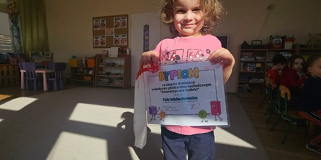 Powiększ grafikę: wyniki-przedszkolnego-konkursu-plastyczno-technmicznego-geometryczne-cudaki-679039.jpg