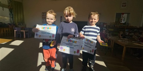 Powiększ grafikę: wyniki-przedszkolnego-konkursu-plastyczno-technmicznego-geometryczne-cudaki-679041.jpg