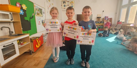 Powiększ grafikę: wyniki-przedszkolnego-konkursu-plastyczno-technmicznego-geometryczne-cudaki-679046.jpg