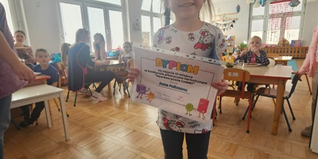 Powiększ grafikę: wyniki-przedszkolnego-konkursu-plastyczno-technmicznego-geometryczne-cudaki-679048.jpg