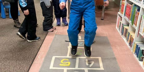 Powiększ grafikę: wyscie-konikow-morskich-gr-vi-do-biblioteki-676332.jpg